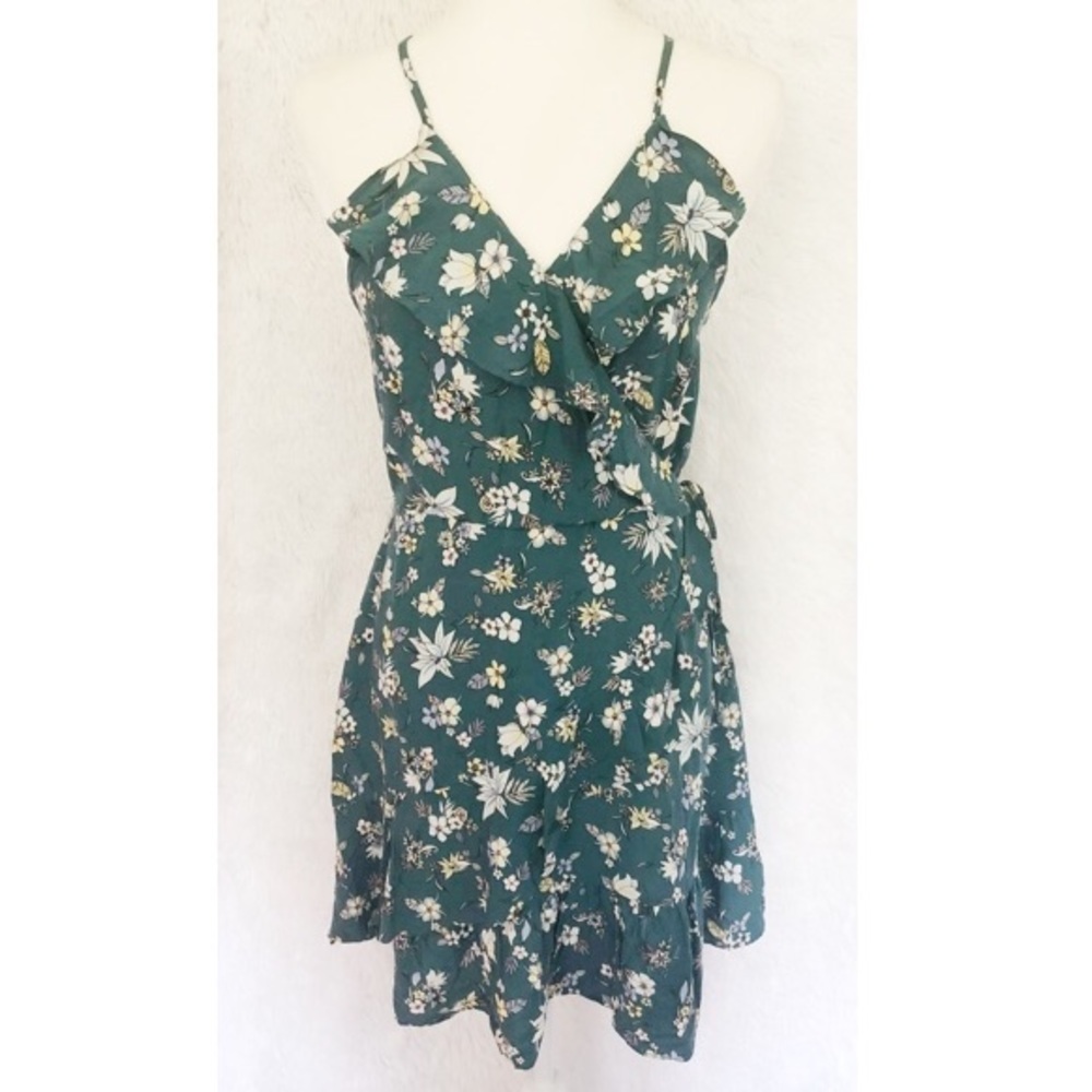 {Mossimo} Emerald Floral Faux Wrap Dress